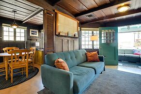 Walk to Beach: Catalina Gem w/ Deck!