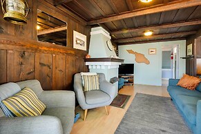 Walk to Beach: Catalina Gem w/ Deck!