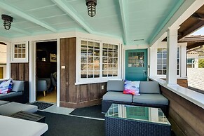 Walk to Beach: Catalina Gem w/ Deck!