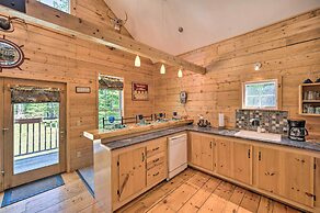 Cabin-inspired Home < 12 Mi to Sugarloaf Mtn!