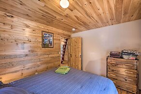 Cabin-inspired Home < 12 Mi to Sugarloaf Mtn!
