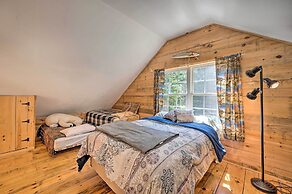 Cabin-inspired Home < 12 Mi to Sugarloaf Mtn!