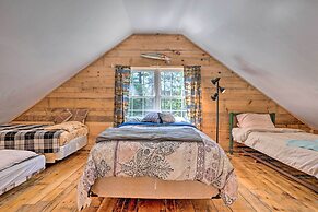 Cabin-inspired Home < 12 Mi to Sugarloaf Mtn!