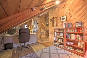 Cabin: Private Hot Tub, Walk to Pats Peak Ski Area