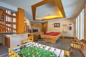 Creekside Frisco Condo w/ Views & Pool Access!