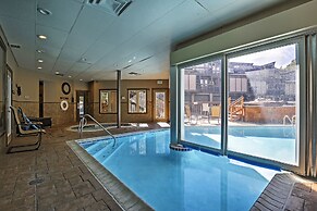 Creekside Frisco Condo w/ Views & Pool Access!