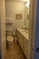 Bolongo Bay Oceanfront Condo w/ Community Pool!