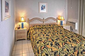 Bolongo Bay Oceanfront Condo w/ Community Pool!