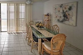 Bolongo Bay Oceanfront Condo w/ Community Pool!