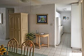 Bolongo Bay Oceanfront Condo w/ Community Pool!