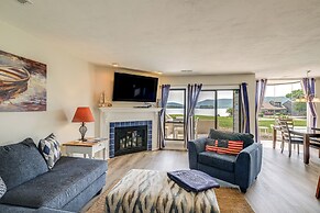 Resort Condo on Smith Mtn Lake: Linens Included!