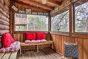 Pigeon Forge Cabin w/ Hot Tub & Mountain Views!