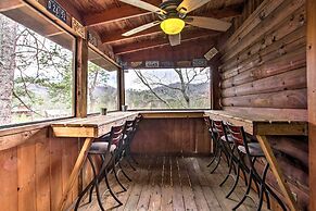Pigeon Forge Cabin w/ Hot Tub & Mountain Views!