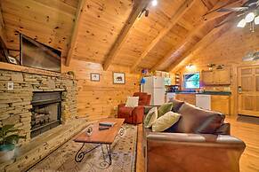 'mountain Dream Cabin' w/ Deck, 7 Mi to Gatlinburg