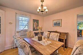 Near Wineries: Historic North Fork Farmhouse!