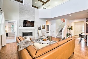 Hike & Ski: Stunning Home w/ Hot Tub in Granby!