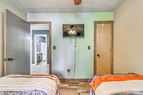 Quaint Cloudcroft Cabin w/ Stunning Forest Views!