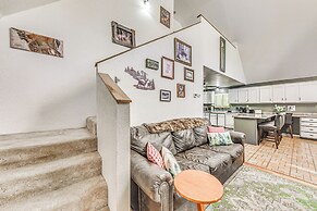 Quaint Cloudcroft Cabin w/ Stunning Forest Views!