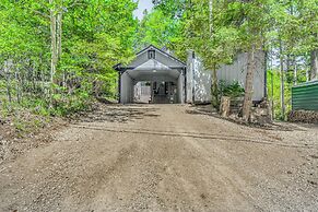 Quaint Cloudcroft Cabin w/ Stunning Forest Views!