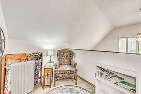 Quaint Cloudcroft Cabin w/ Stunning Forest Views!