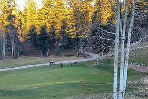 Bright Cloudcroft Condo w/ Game Room + Deck!