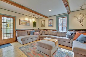 Historic Breck Cabin w/ Hot Tub: Walk to Main St!