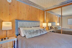 Historic Breck Cabin w/ Hot Tub: Walk to Main St!