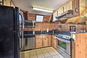 Ski-in/ski-out Red River Cabin w/ Mtn Views!