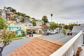 Tropical Island Escape w/ Deck, Walk to Avalon Bay