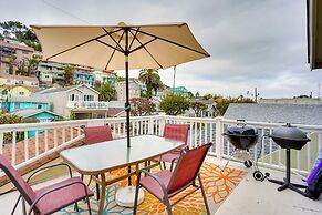 Tropical Island Escape w/ Deck, Walk to Avalon Bay