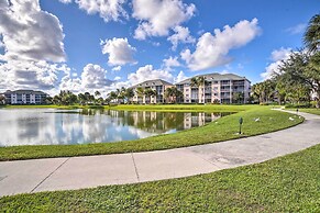 Jupiter Bay Condo w/ Pool < Half Mile to Beach!