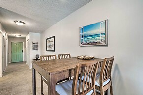 Jupiter Bay Condo w/ Pool < Half Mile to Beach!
