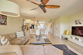 Jupiter Condo w/ Pool Access, Walk to Beach!