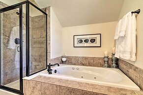 Winter Park Area Cabin, Hot Tub & Mountain Views!