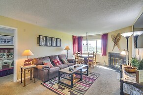 1 Mi to Granby Ranch: Cozy Condo w/ Fireplace