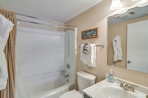 1 Mi to Granby Ranch: Cozy Condo w/ Fireplace