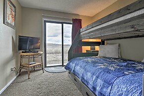 1 Mi to Granby Ranch: Cozy Condo w/ Fireplace