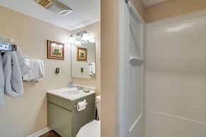 1 Mi to Granby Ranch: Cozy Condo w/ Fireplace