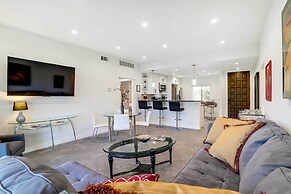 Pool Access: Golf Course Condo in Cathedral City!