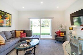 Pool Access: Golf Course Condo in Cathedral City!