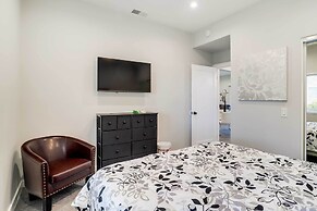 Pool Access: Golf Course Condo in Cathedral City!