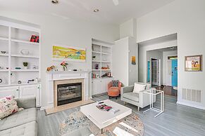 ~ 2 Mi From UK: Gorgeous Lexington Retreat!