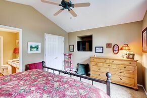 Private Hot Tub + Deck: Breckenridge Abode!