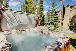 Private Hot Tub + Deck: Breckenridge Abode!