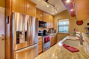 Private Hot Tub + Deck: Breckenridge Abode!