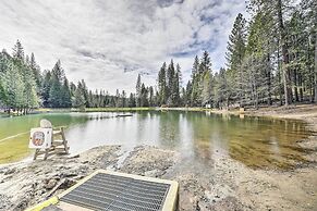 Cabin w/ Deck & Fire Pit in Blue Lake Springs!