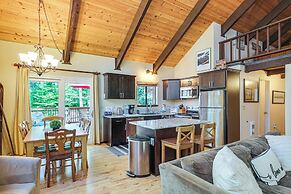 Cabin w/ Deck & Fire Pit in Blue Lake Springs!