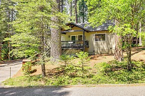 Cabin w/ Deck & Fire Pit in Blue Lake Springs!