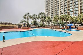 Beachfront Resort Condo w/ Lazy River & Pools!