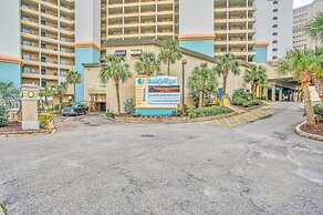 Beachfront Resort Condo w/ Lazy River & Pools!